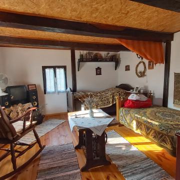 Kuća: Zlatar-Bistrica, 152.00 m2,objekti 94m2+72m2+38m2+36m2+z.12560m2