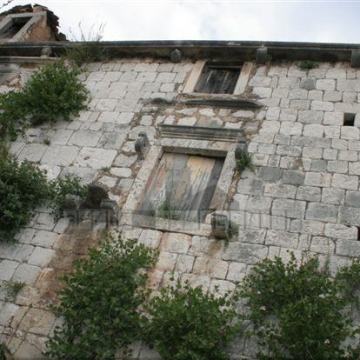 Kuće: Lastovo, kamena, katnica, 105.00 m2 - u srcu mjesta Lastovo