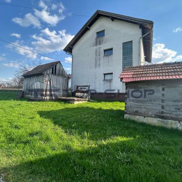 Kupinečki Kraljevec, veliko zemljište s kućom ukupno 1826m2 - Prilika!