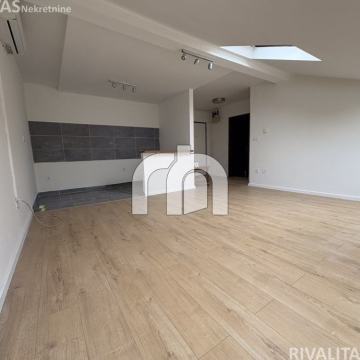 KUSTOŠIJA 2S, NKP 36.24M2-BEZ PROVIZIJE ZA KUPCE!