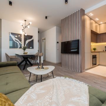 Dugoročni najam, Luksuzan penthouse, Višnjik, 2 spavaće sobe