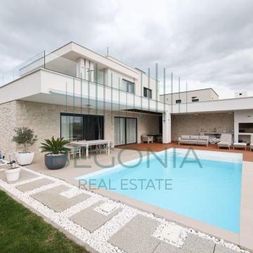 Hrvatska, Dalmacija, Zadar i okolica
 VILA sa bazenom. POGLED NA MORE