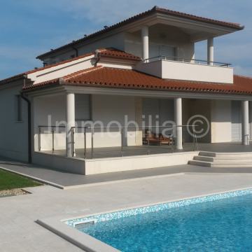 LUXUZNA VILA SA BAZENOM,  1.RED DO MORA, VOLME, BANJOLE