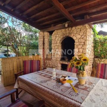 MALI LOŠINJ - Samostojeća kuća s 3 apartmana, 309 m2