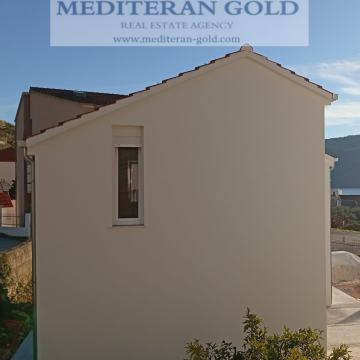 Marina, kuća u izgradnji na odličnoj lokaciji