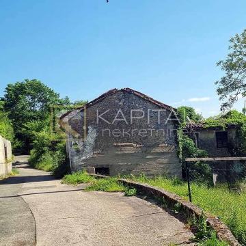 PRILIKA! Matulji - Pasjak, dvije kuće za adaptaciju