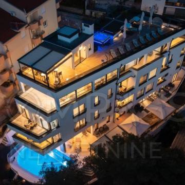Mediteranski dragulj nadomak mora | 1750m2 | Okrug Gornji, Čiovo