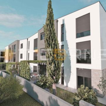 Medulin, vrhunska lokacija, 200 m od plaže, prizemlje, vrt