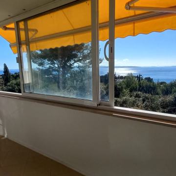 Meje, 80 m2, otvoreni panoramski pogled na more