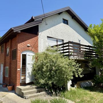 MIHOVLJAN - KUĆA - 210 m2, sa 4.500 m2 zemljišta