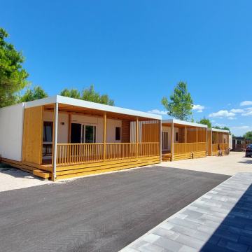 Mobilna kućica : ADRIA - MLINE u kampu