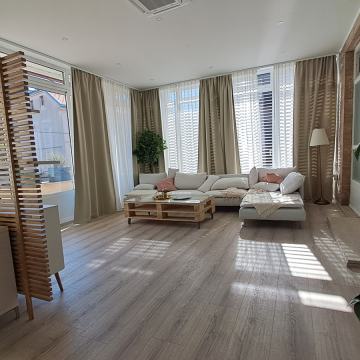 Moderan 3-sobni stan, CENTAR, kod Vinogradske bolnice! Pet Friendly!