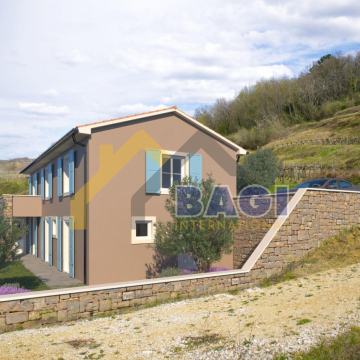 MOMJAN- vila u izgradnji