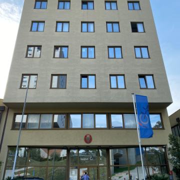 NAJAM UREDA – ODLIČNA LOKACIJA, CENTAR KAMPUSA SPLIT, 125,64 m2