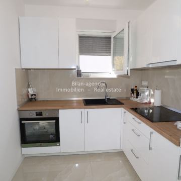 Vodice, stan, 1. kat, 2 spavaće, centar, 239.000 €