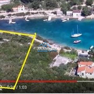 ŠOLTA-NEČUJAM-PODKAMENICA- PRVI RED UZ MORE-200€/m2 **