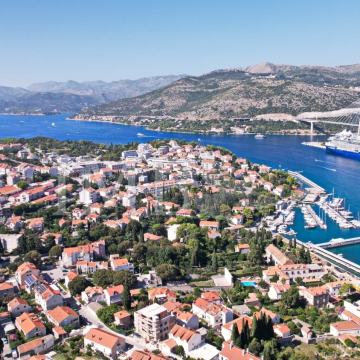 NOVOGRADNJA DUBROVNIK - IZVRSNA PJEŠAČKA ZONA - STANOVI PRODAJA