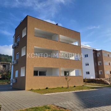 Novogradnja, dvosobni apartmani nedaleko centra