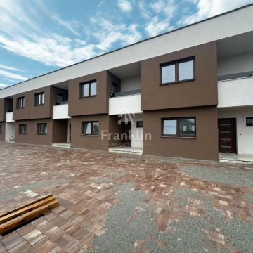 NOVOGRADNJA, KUĆE U NIZU, RUGVICA, URBANI DIO, 113,45m2