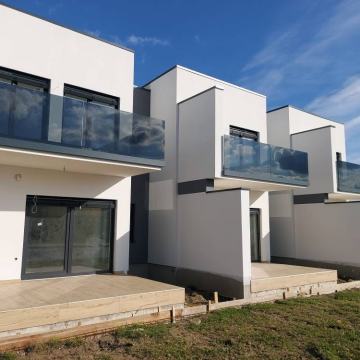 NOVOGRADNJA! Urbana Vila 1, Prelog 98 m2, spremište, parking
