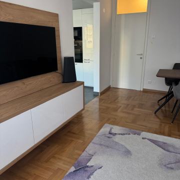 Novouređeni stan na odličnoj lokaciji – Volovčica/Peščenica