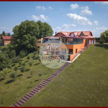 NUŠTAR Luksuzna vila 558 m2, mirno okruženje, bazen, pogled