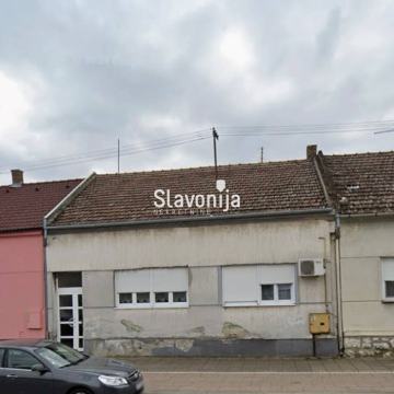 Obiteljska kuća s dvorištem na odličnoj lokaciji [Osijek]
