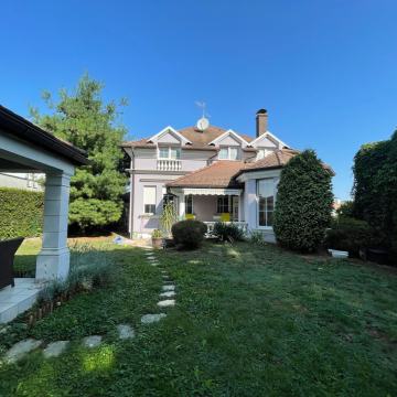 OBITELJSKA KUĆA - MIRAN OBITELJSKI KVART - VARAŽDIN 195 m2!!