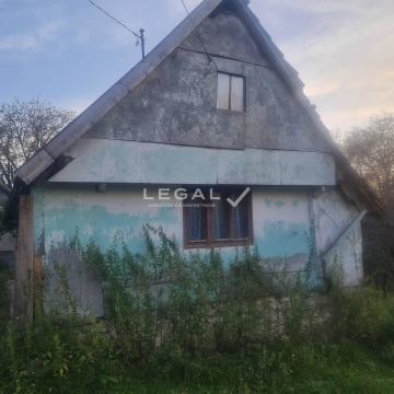 Ogulin- Trošmarija- kuća sa  3 000 m2 okućnice