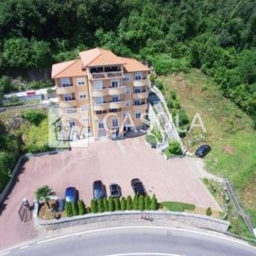 OPATIJA-Vila s 15 apartmana 150 m od mora