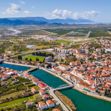 Ekskluzivno !!! Opuzen- odlična građevinska parcela 5067 m2 !