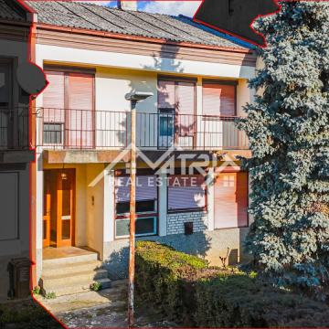 Osijek, katnica za adaptaciju, 2 balkona, terasa