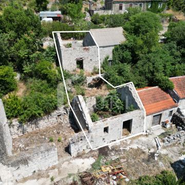 OSKORUŠNO - Dvije Starine 72m2 + 36m2