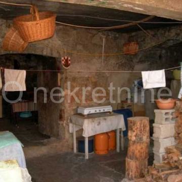 Otok Hvar, Svirče,  Kuća, prodaja