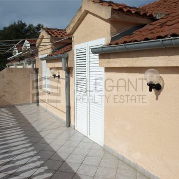 Otok Murter - Jezera prodaja kuće