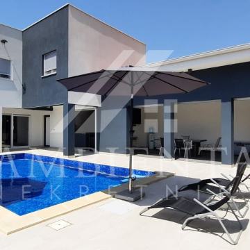 Otok Pag, Povljana, odlična investicija,  2 samostojeće kuće s bazenom