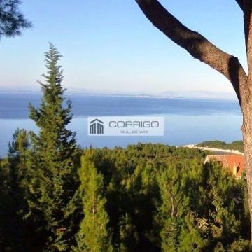 Otok Vis, vila s bazenom, te pogledom na more 1.040 m2