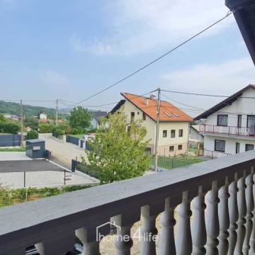 PERJAVICA, Međašni klanac. obiteljska kuća