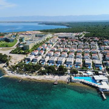 PETRČANE (Punta Skala) - Apartman u blizini mora i Falkensteinera!