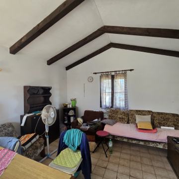 Petrijevci, Kapelica-kuća za odmor