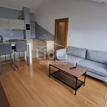 POBRI-stan s pogledom na more