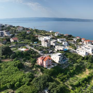 Podstrana: Građevinsko zemljište s pogledom na more, 735 m2