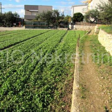 Podstrana, građevno zemljište, prodaja