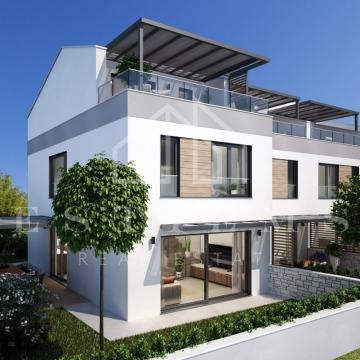 Poreč, Atraktivna kuća u nizu