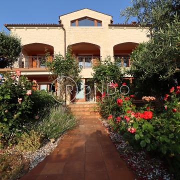 POREČ - Ekskluzivna vila s bazenom