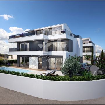 Poreč - Moderna vila s bazenom i wellness sadržajima