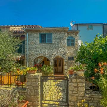 Poreč okolica, kamena kuća na mirnoj lokaciji