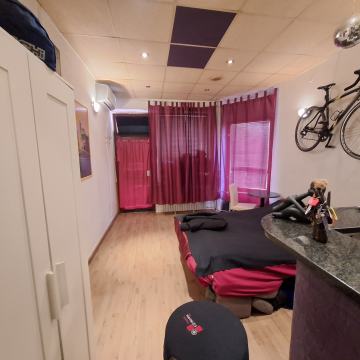 POSLOVNI PROSTOR (LOKAL) PREUREĐEN U STAN 23 m2– SAVICA