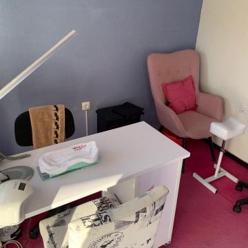 Poslovni prostor: Mučići, uslužna djelatnost, 7 m2