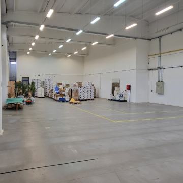 Poslovni prostor: Osijek, skladišni/radiona, 250 m2